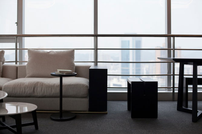 杭州服飾有限公司運(yùn)營中心董事長辦公室軟裝設(shè)計(jì)