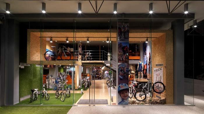 綠色天然草坪自行車店裝修設(shè)計(jì)案例