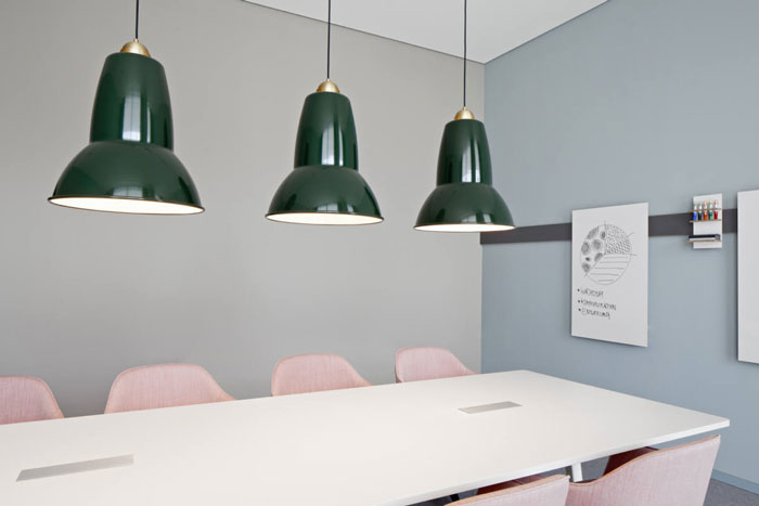 集團辦公樓會議室裝修設(shè)計效果圖