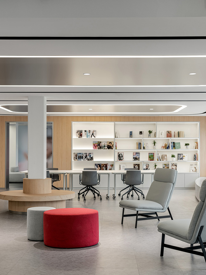 美妝行業展廳設計案例